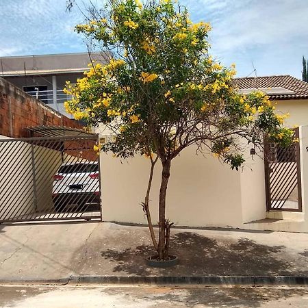 Bela Casa Com Churrasqueira E Estacionamento Villa Olímpia Eksteriør billede
