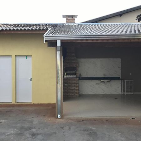 Bela Casa Com Churrasqueira E Estacionamento Villa Olímpia Eksteriør billede