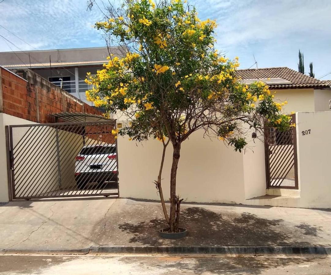 Bela Casa Com Churrasqueira E Estacionamento Villa Olímpia Eksteriør billede