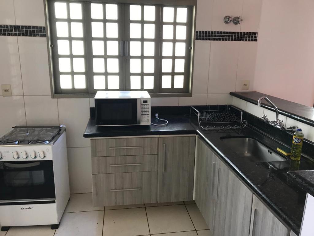 Bela Casa Com Churrasqueira E Estacionamento Villa Olímpia Eksteriør billede